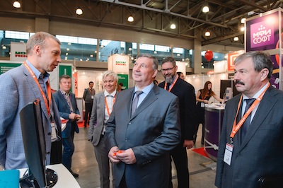 25 сентября Директор ФСТЭК России В. В. Селин посетил InfoSecurityRussia‘2014.